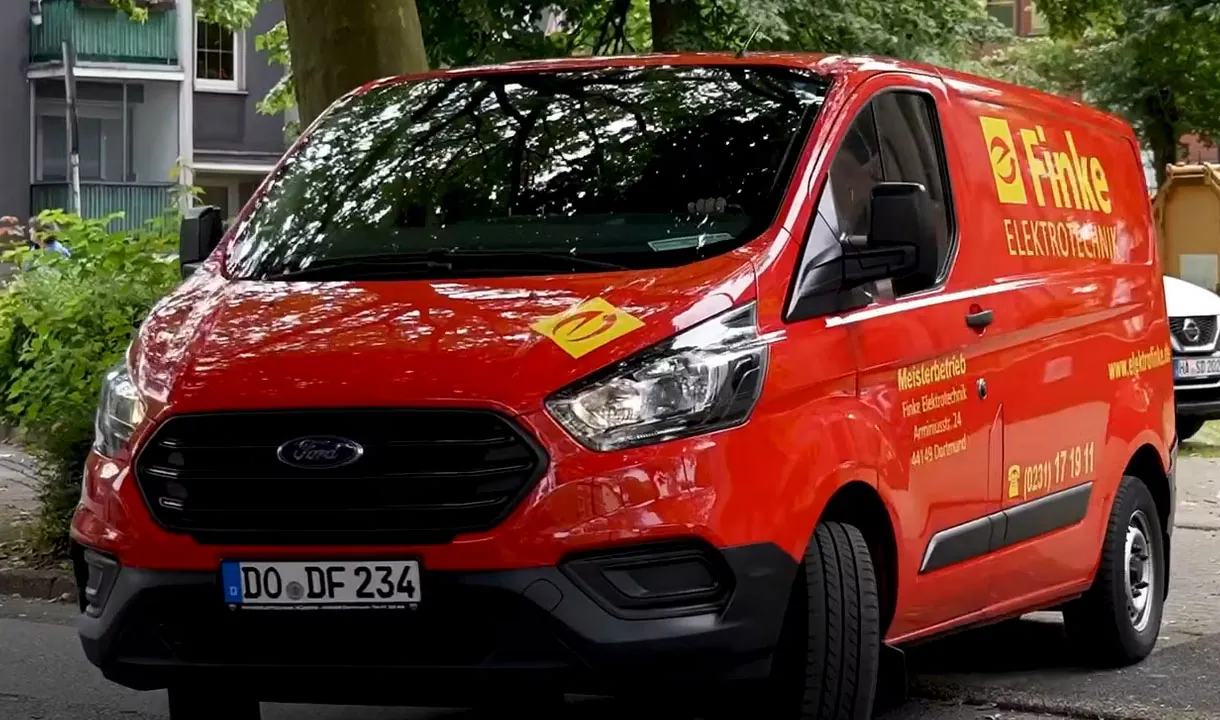 Kundendienstfahrzeug mit professioneller Ausstattung &middot; Finke Elektrotechnik GmbH & Co.KG